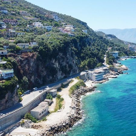 Skyhill Boutique Hotel Radhima Kültér fotó