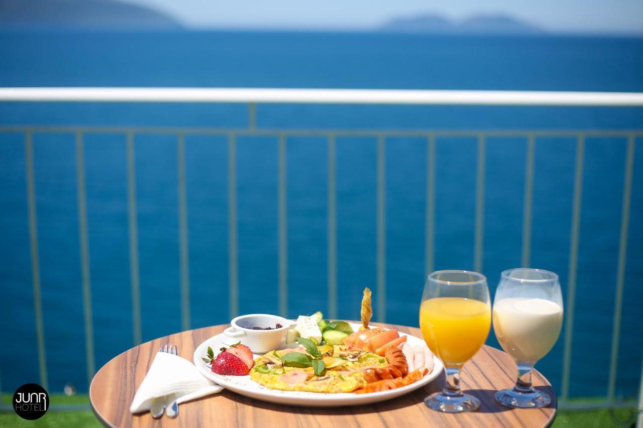 Skyhill Boutique Hotel Radhima Kültér fotó