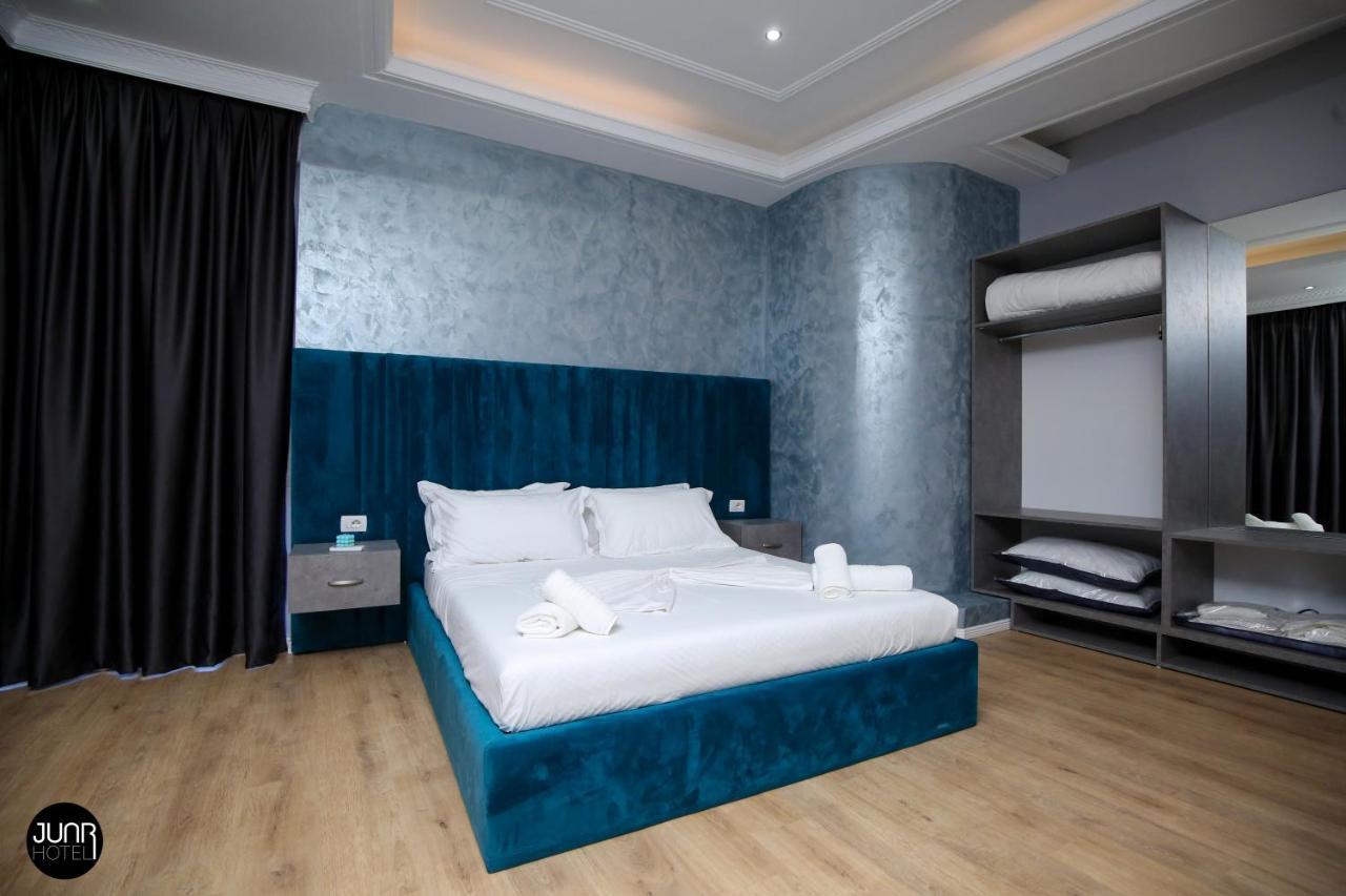 Skyhill Boutique Hotel Radhima Kültér fotó